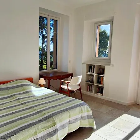 Spacious T3 With Balcony - Beautiful Sea View Apartment *